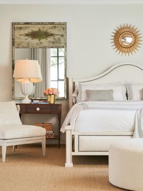 HC6455-10 Canby King Bed, HC6475-10 Evalina Bedside Table, 
HC6421-24 Westmoreland Chair, HC6498-10 Lammot Mirror and 
HC130-30 Saturn Cocktail Ottoman